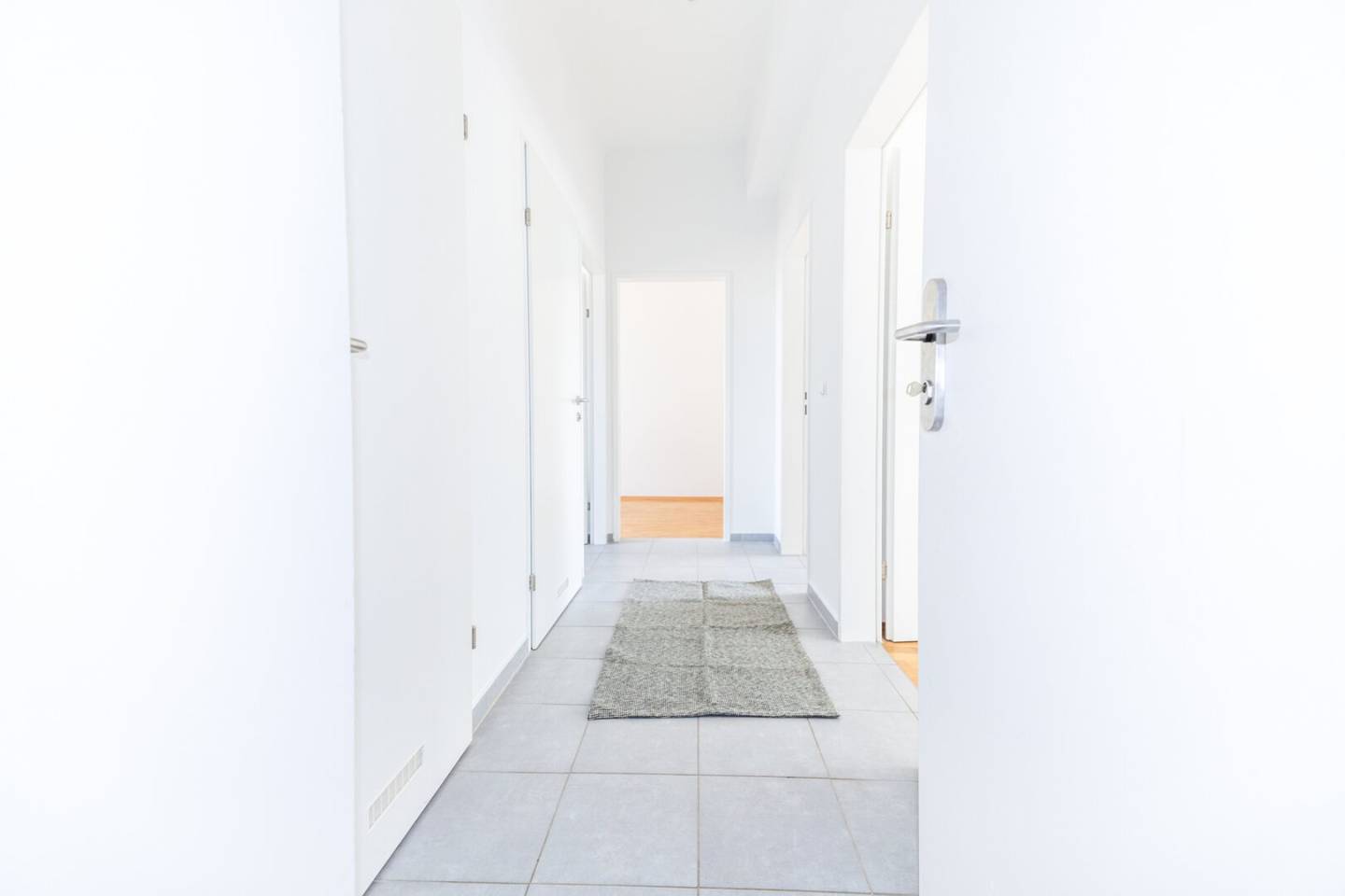 MODERN EQUIPMENT I HIGH-QUALITY KITCHEN I CLEAR LINES AND ELEGANT ROOM LAYOUT I CONTEMPORARY LIVING I PROJEKT WOHNEN
