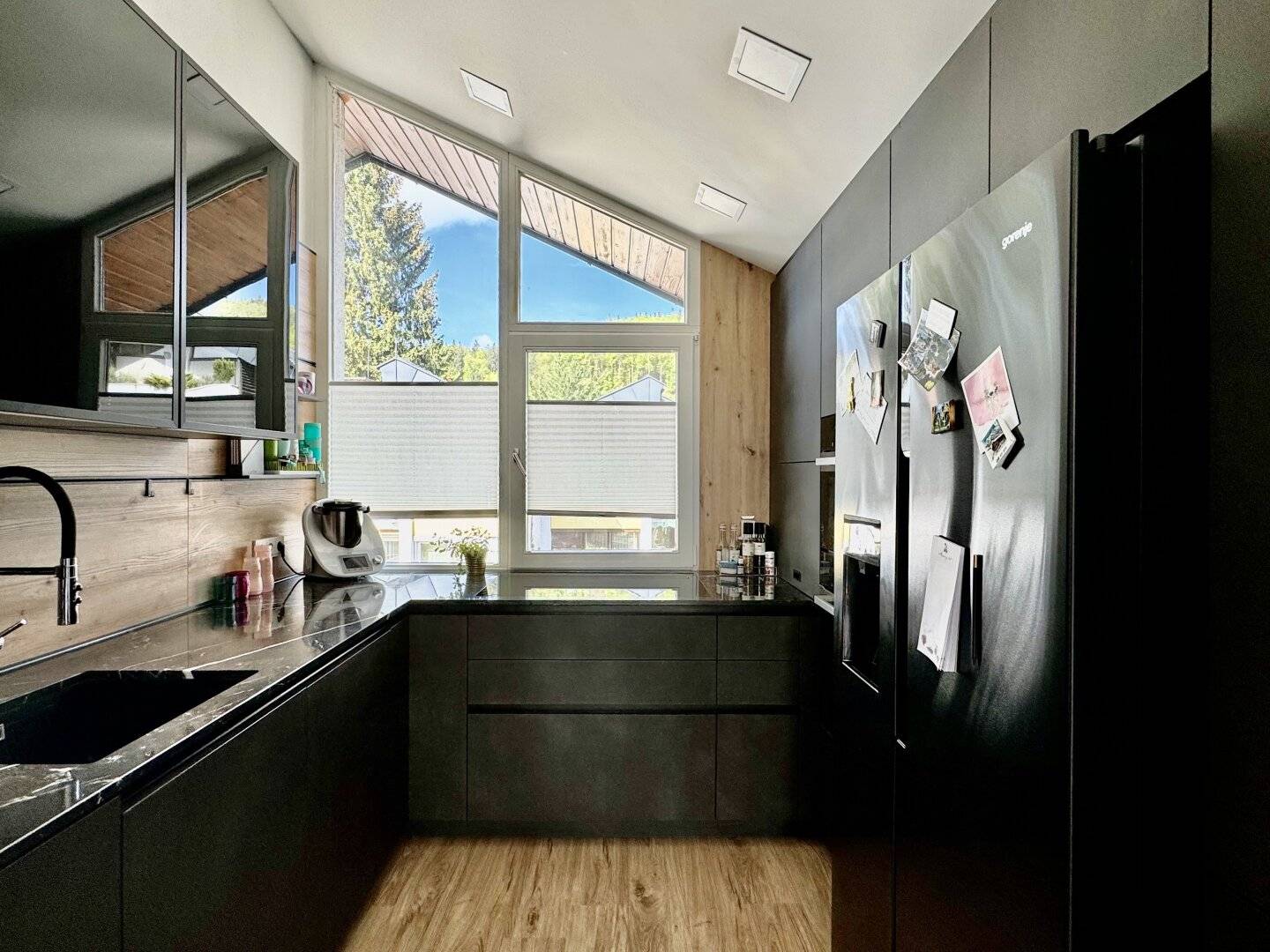 Exklusive Dachgeschosswohnung in Elsbethen – Modern saniert mit Süd-Balkon & Stadtnähe