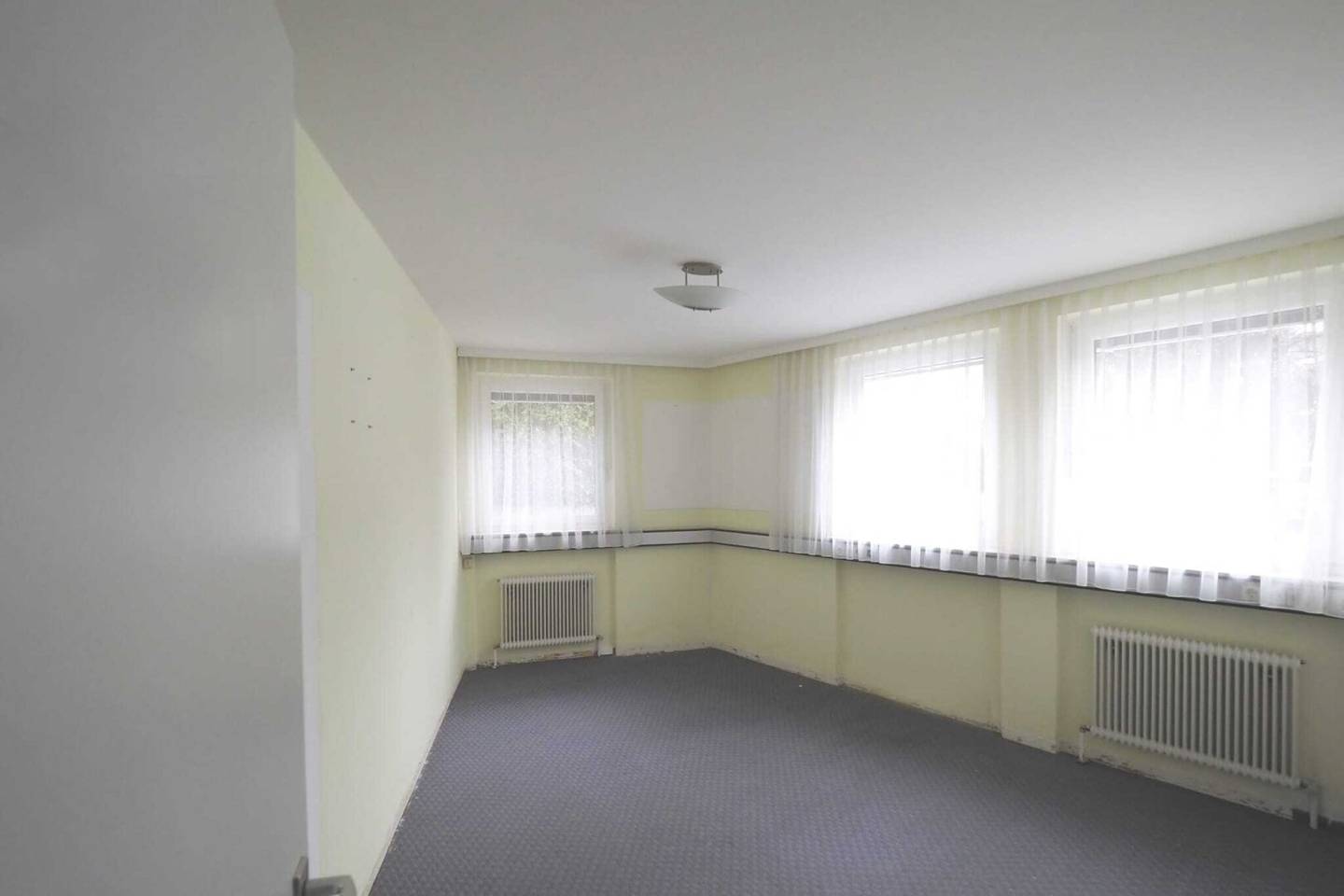 Ruhiges Büro in zentraler Lage mit direktem Zugang zur Salzburger Altstadt