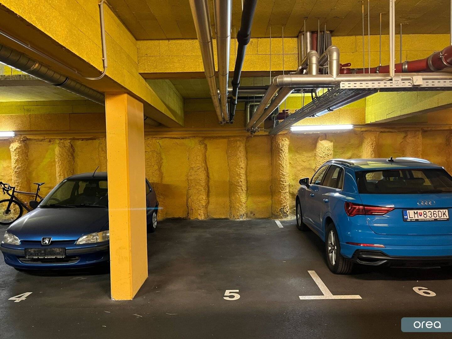 orea | Garage investment in 1140 Vienna 3 parking spaces in good location | BEC