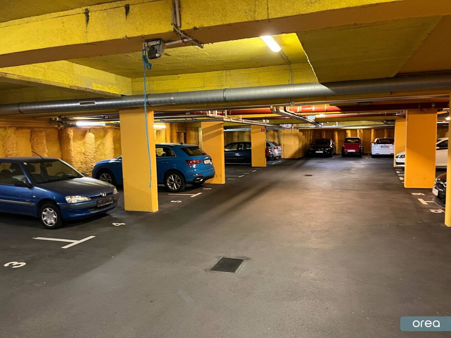 orea | Garage investment in 1140 Vienna 3 parking spaces in good location | BEC
