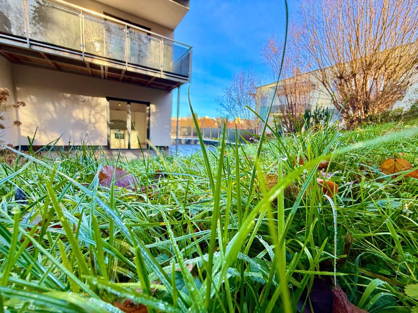 Exclusive new build at the foot of the Ruckerlberg with a south-facing balcony and underground garage directly on Leonhardbach in idyllic Sackstraße available now