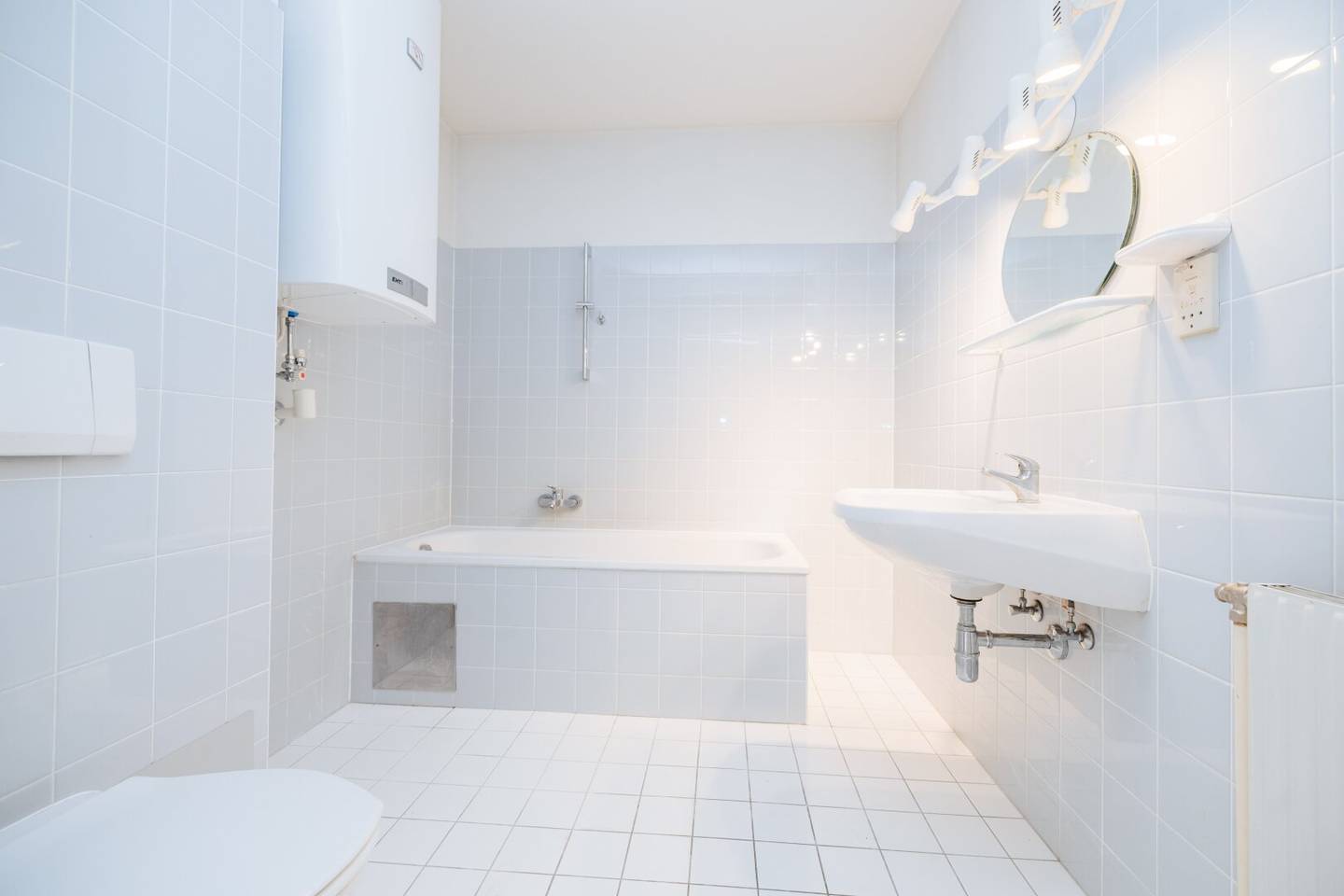 Balcony, well kept, bright apartment, bathtub, light filled, central, Projekt Wohnen