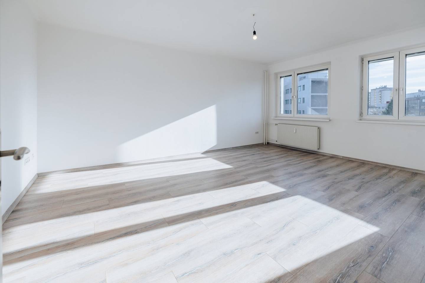 High-quality equipment | Stylish studio apartment | Top location | Bright rooms | Perfect for singles | PROJEKT WOHNEN