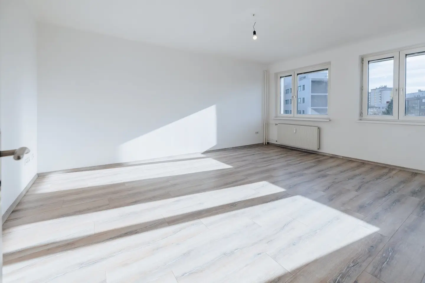 HOCHWERTIGE AUSSTATTUNG | STILVOLLE GARCONNIERE | TOP LAGE | HELLE RÄUME | PROJEKT WOHNEN