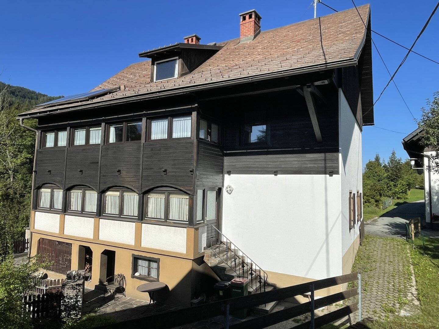 Charming solid house in Grünburg with green view, pellet heating and 773 m² garden