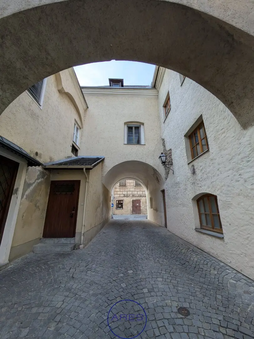 Tenement with 4.05% return & potential
