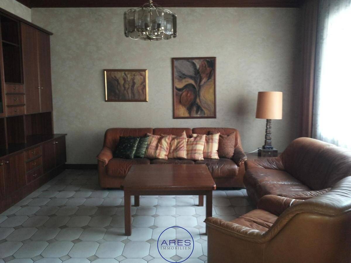 Tenement with 4.05% return & potential