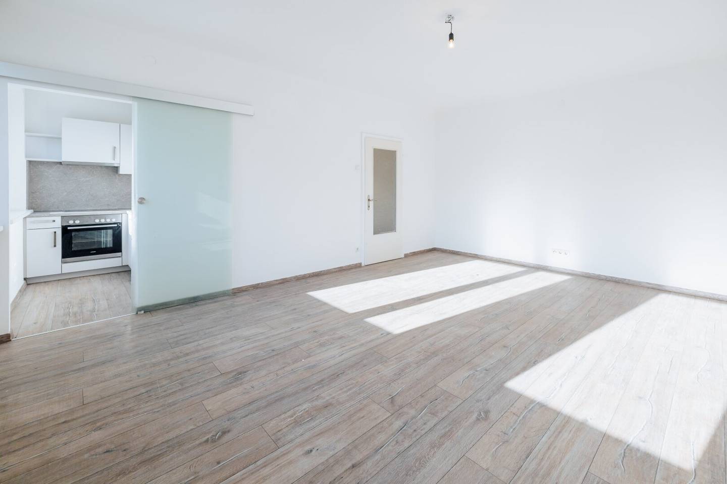 *WOW* HIGH-QUALITY FITTINGS | TOP LOCATION | BRIGHT ROOMS | PERFECT FOR SINGLES | PROJEKT WOHNEN