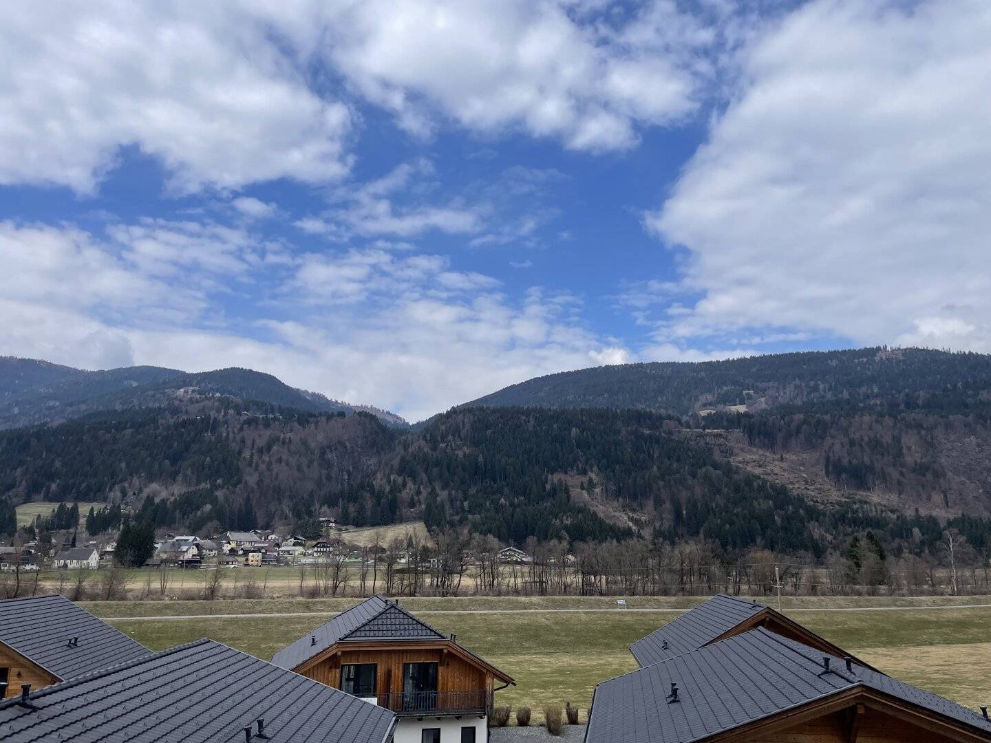 Neuwertige 76m² Wohnung in Rattendorf mit Loggia und Stellplatz