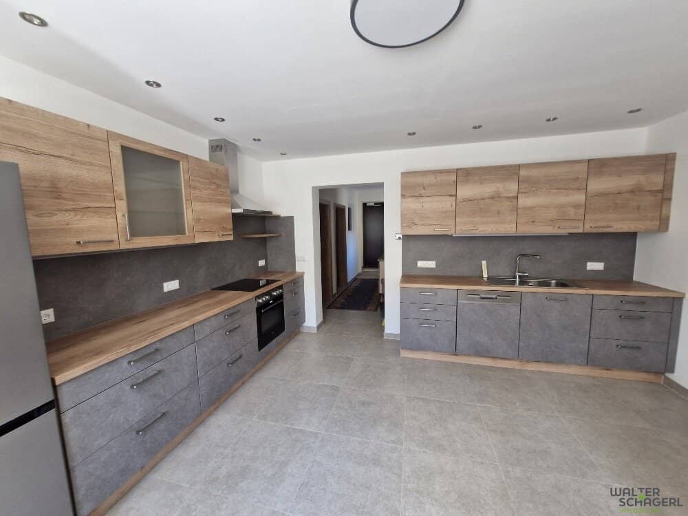 Lovingly renovated farmhouse with plenty of space