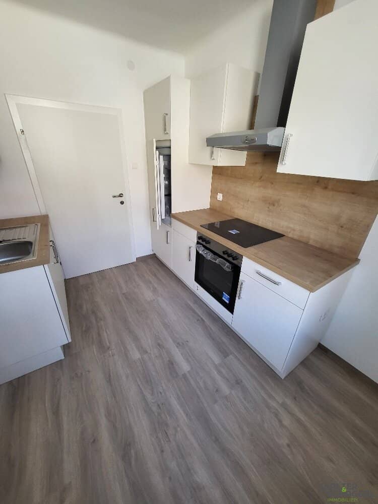 3 Zimmer-Wohnung  renoviert Nahe FH /Interspar