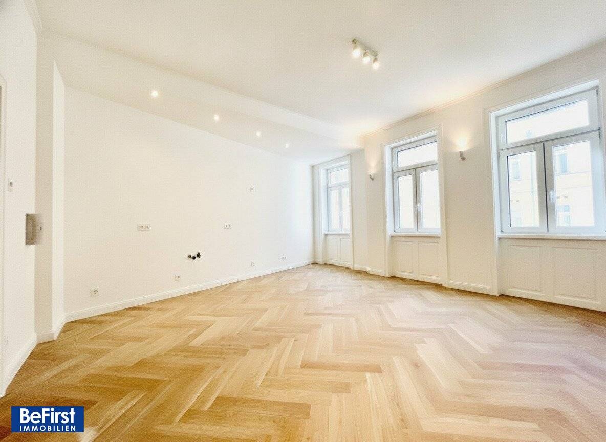First occupancy after high-quality renovation: Beautiful 3-room apartment with a very good layout
тиш”,