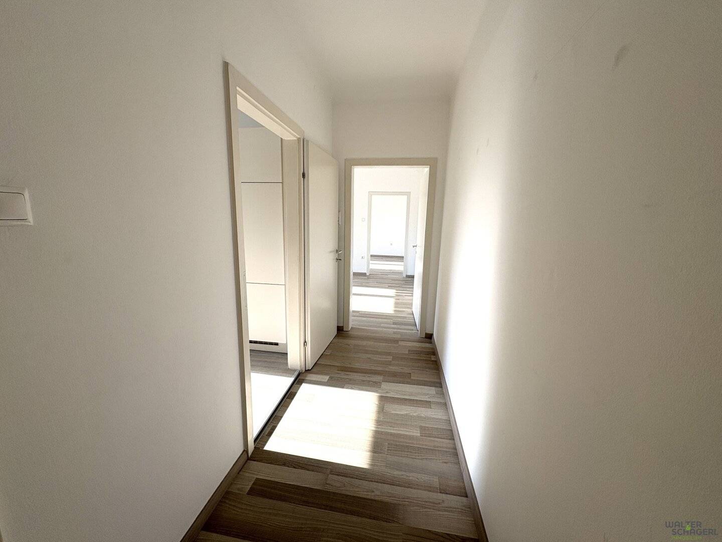 Helle 2 Zimmer Wohnung