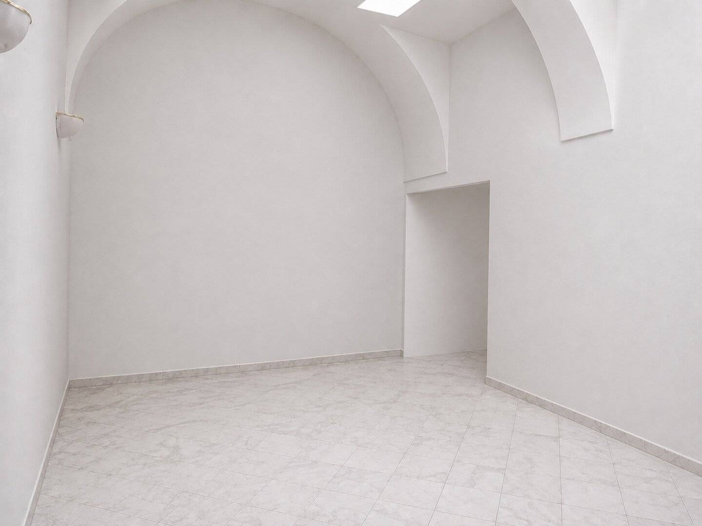 Großzügige/s Altbau Wohnung/Büro mit wunderschönem Gewölbe am Villacher Hauptplatz