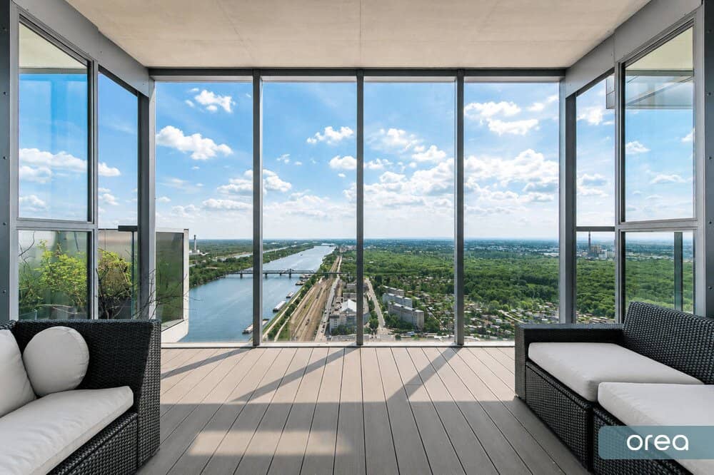 orea | Penthouse über drei Ebenen im Marina Tower – private Dachterrasse über der Donau