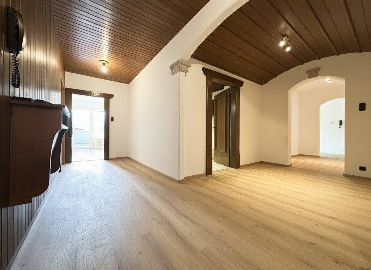 7-Zi-Wohnung mit 5 Balkonen – auch teilbar in zwei Einheiten