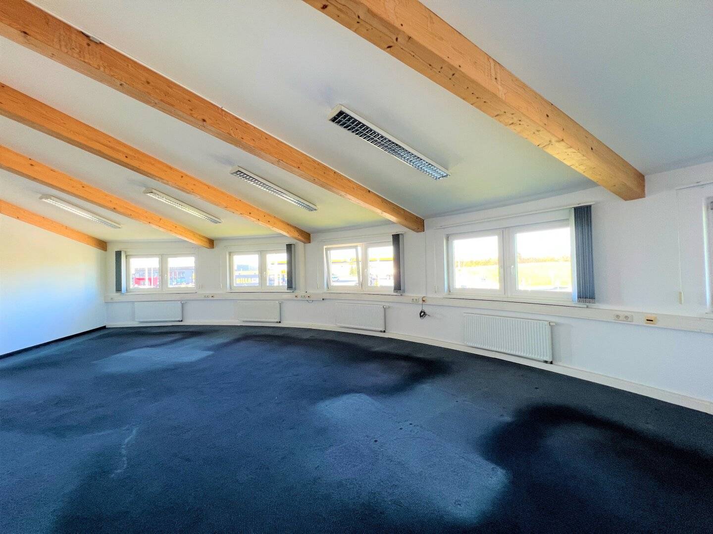 HANDELSPARK | Office space with expansion possibility | ELIXHAUSEN