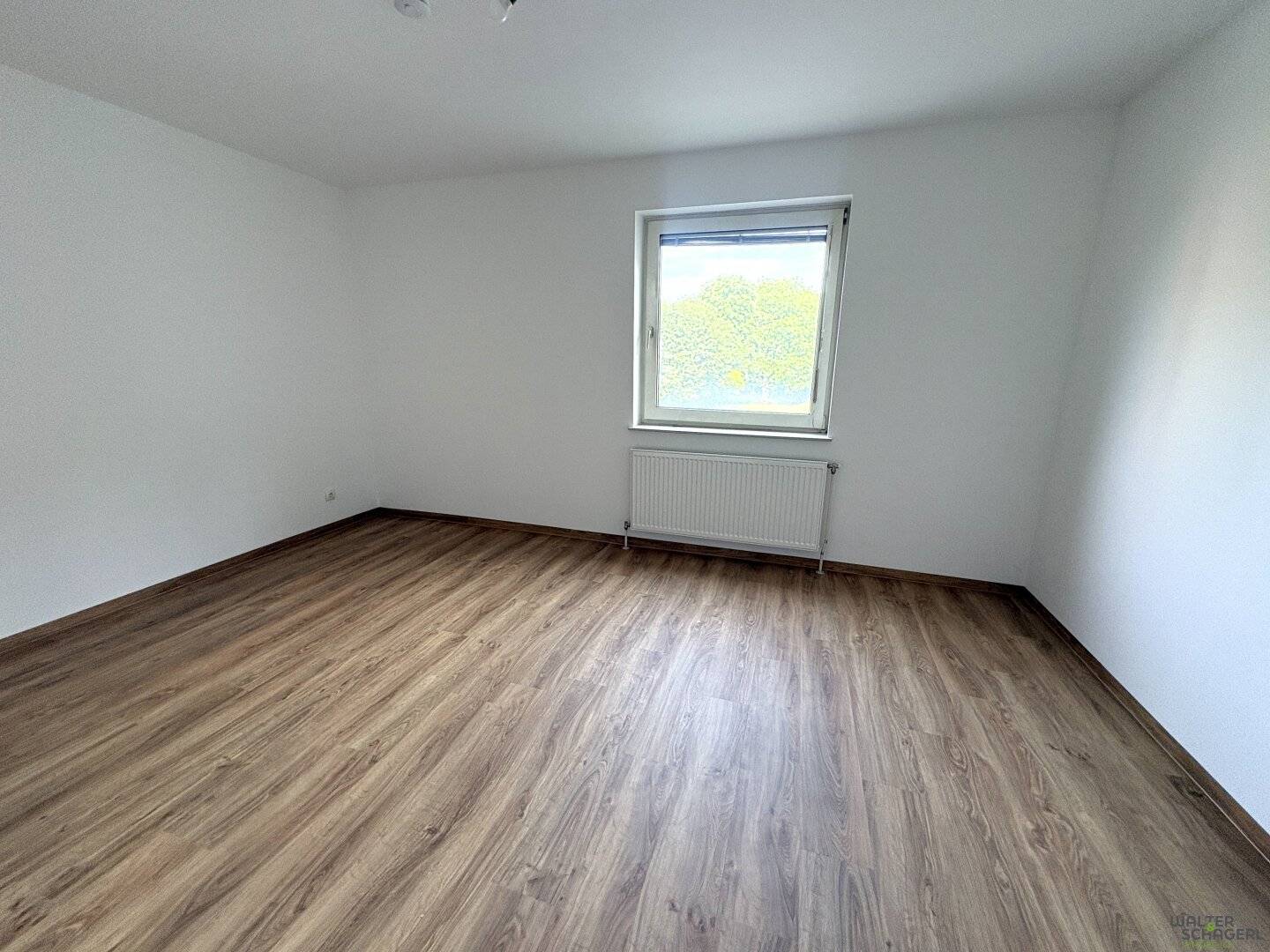 Bright 3 room apartment with loggia