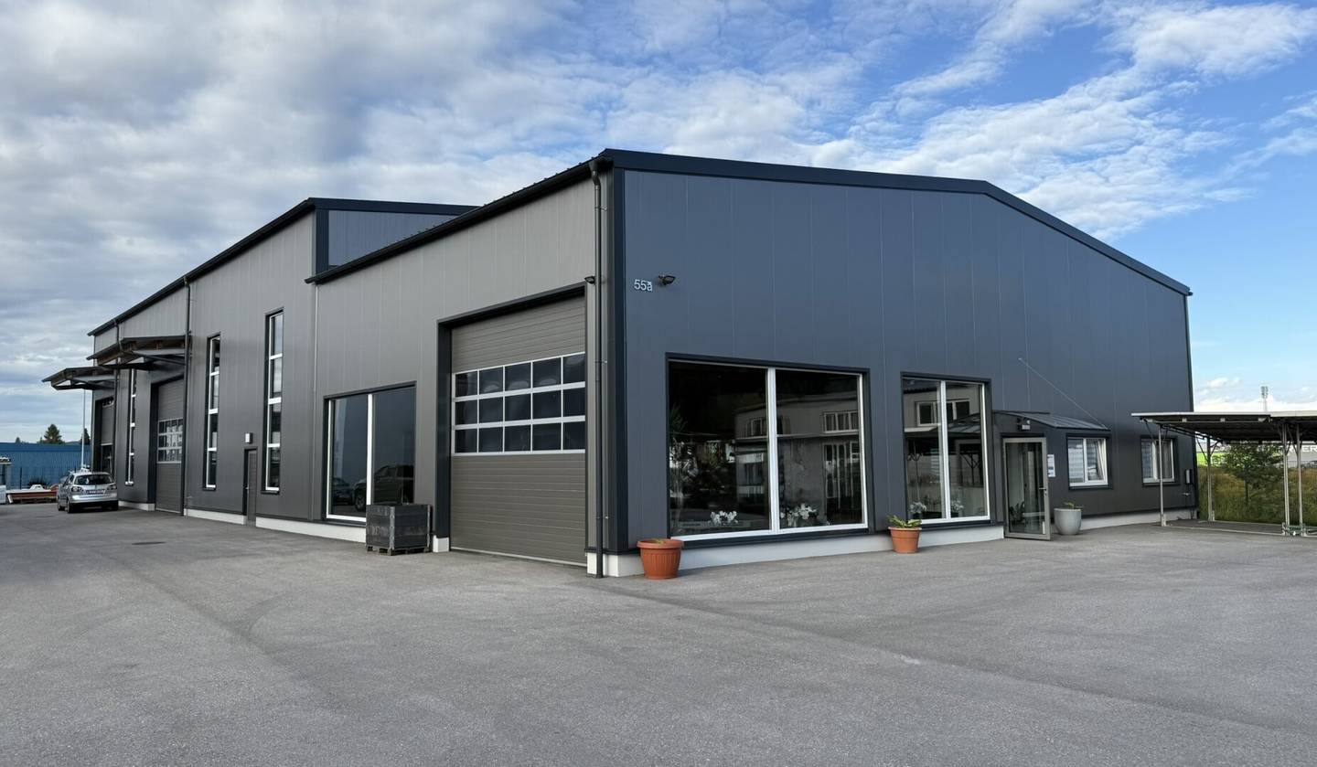 Zeitgemäße, repräsentative Gewerbeliegenschaft mit großzügiger Halle & Showroom | Neubau 2022