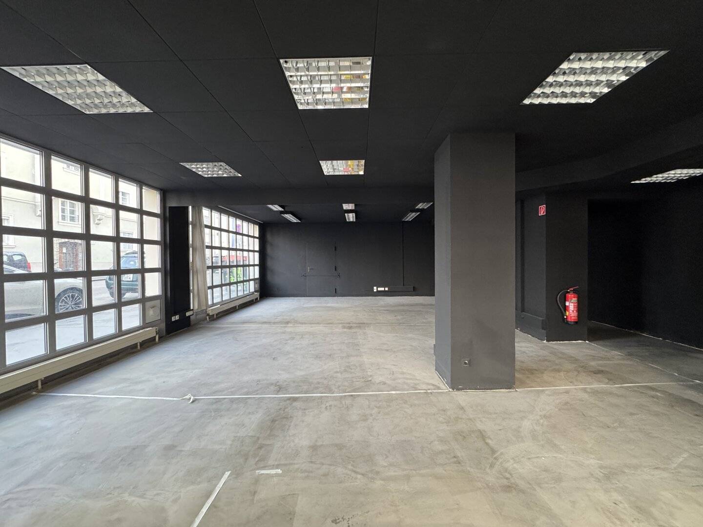 230 m² Vielseitige Gewerbefläche mit zwei TG-Stellplätze | ANDRÄVIERTEL