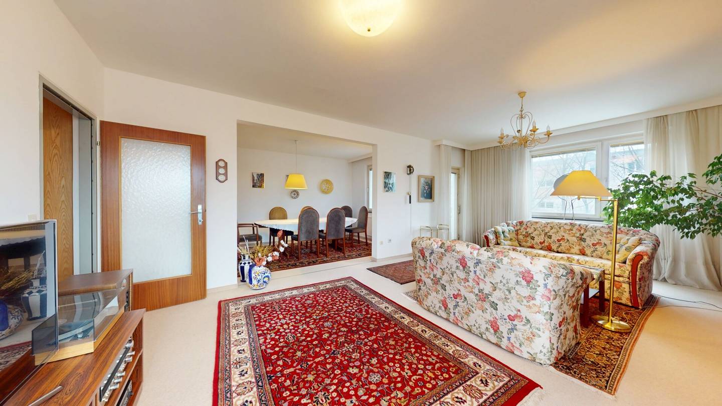 Charmante 5-Zimmer-Wohnung mit großzügigem Grundriss und Gestaltungspotenzial in Maria-Enzersdorf