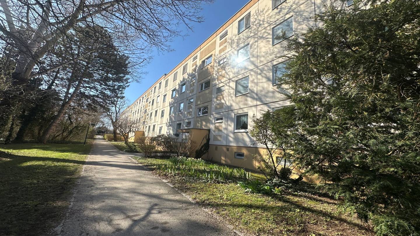 Charmante 5-Zimmer-Wohnung mit großzügigem Grundriss und Gestaltungspotenzial in Maria-Enzersdorf