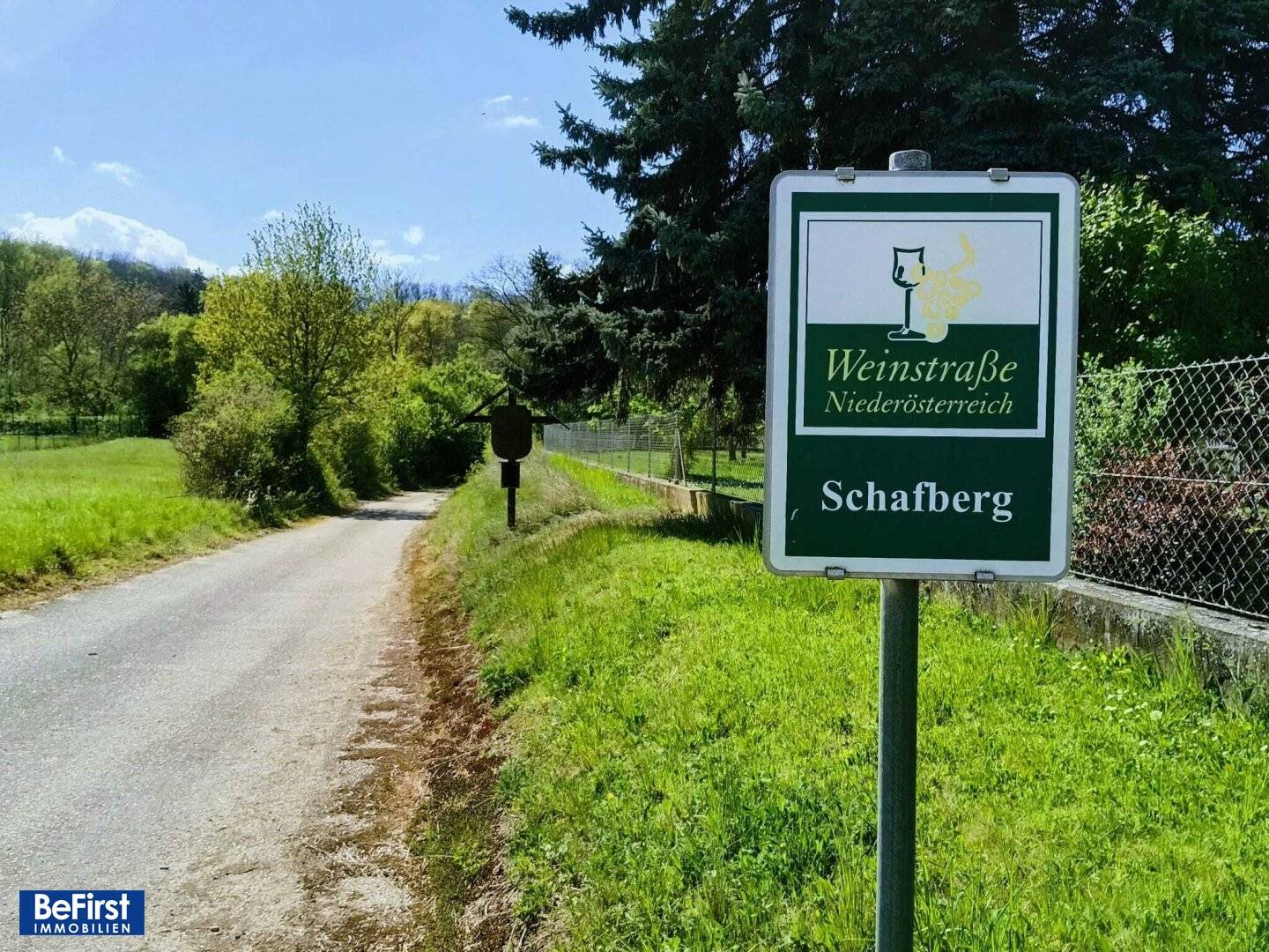 Großzügiger Baugrund für Ein- und Mehrfamilienhäuser in beschaulicher Lage