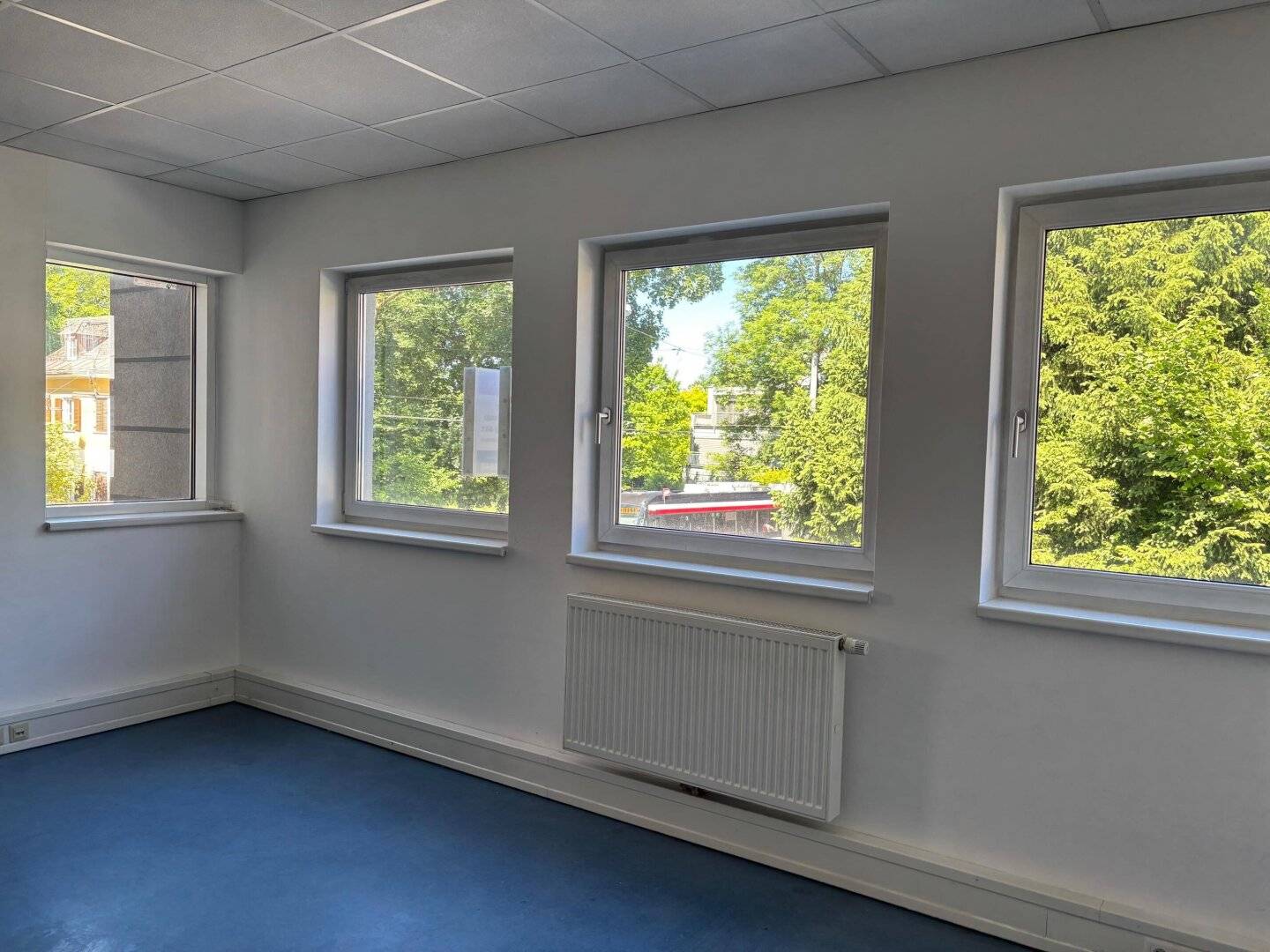 SALZBURG-SÜD: Practical, beautiful open plan office with 6 parking spaces, approx. 215 m² in top location