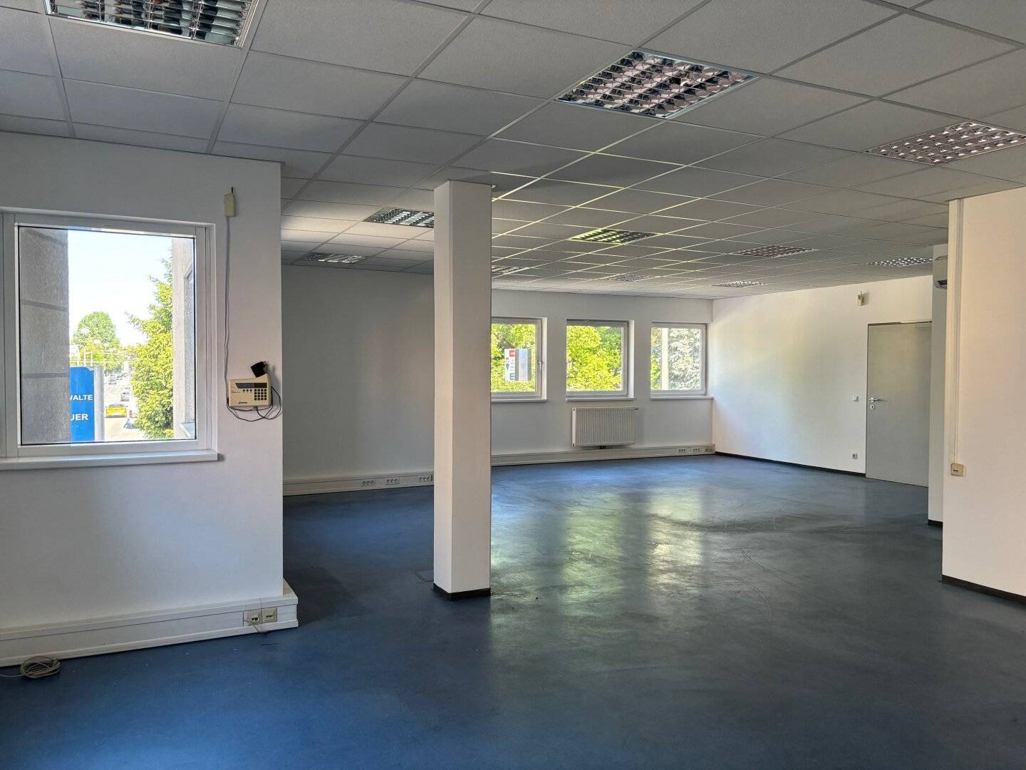 SALZBURG-SÜD: Practical, beautiful open plan office with 6 parking spaces, approx. 215 m² in top location