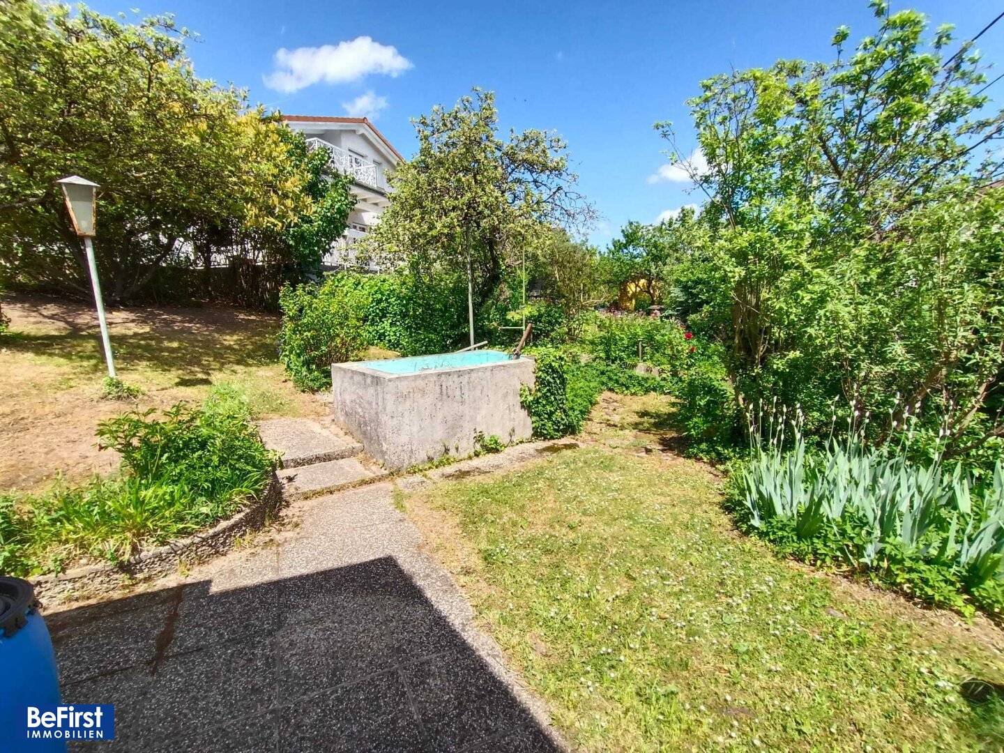 Nostalgic Garden House with Generous Plot (Development Potential)