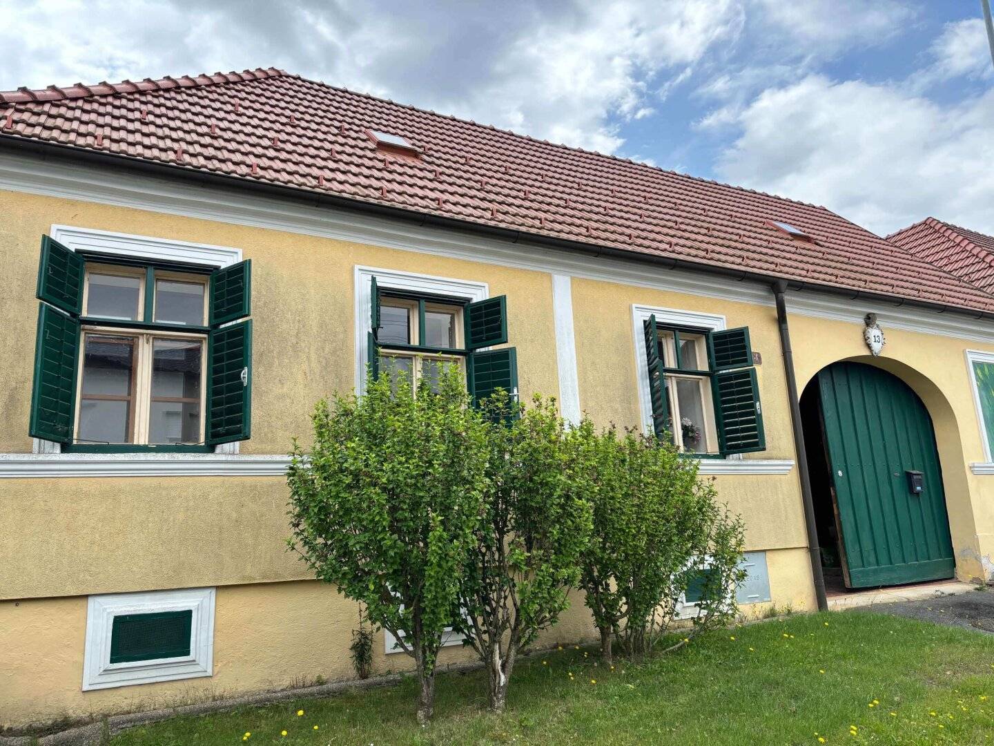 LANGECK/NÄHE KIRCHSCHLAG/LOCKENHAUS: VERTRÄUMTER BAUERNHOF MIT GROSSEM GARTEN/ANBAUFLÄCHE