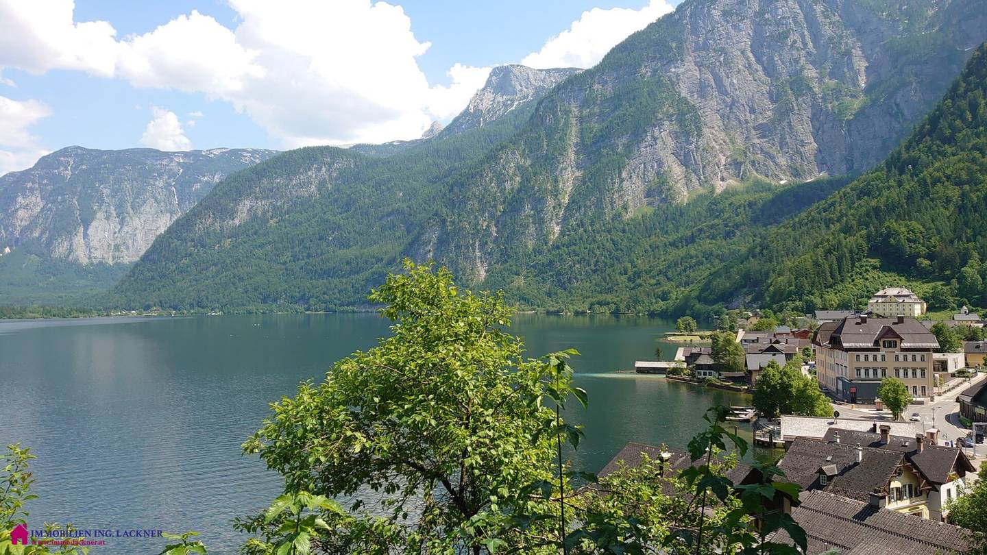 Traumlage - Grundstück mit Altbestand mit atemberaubenden See- und Bergblick