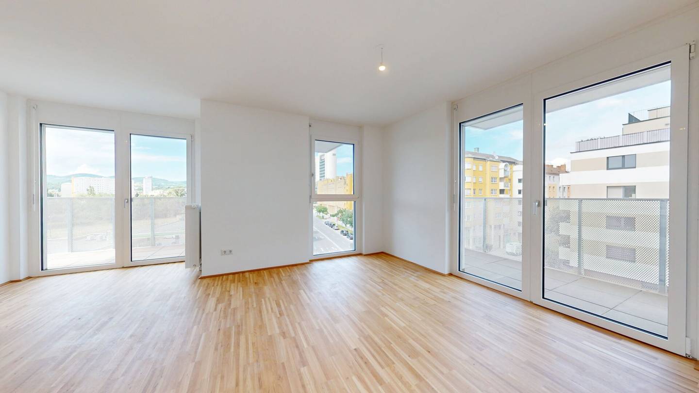 Brightly lit first occupancy with generous outdoor spaces and wide view
