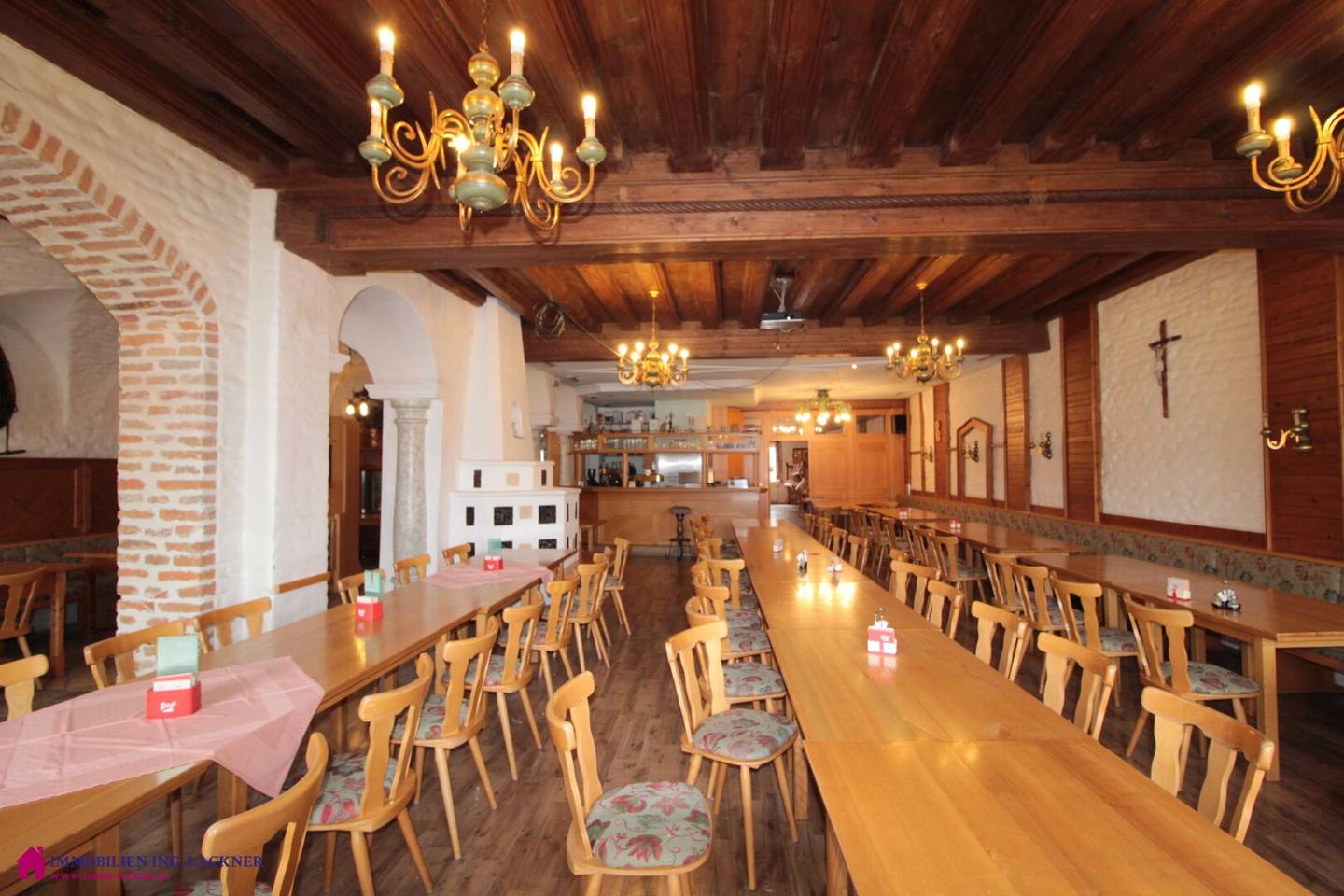 Top Preis - Traditionsgasthaus mit vielen Möglichkeiten am Marktplatz von Riedau