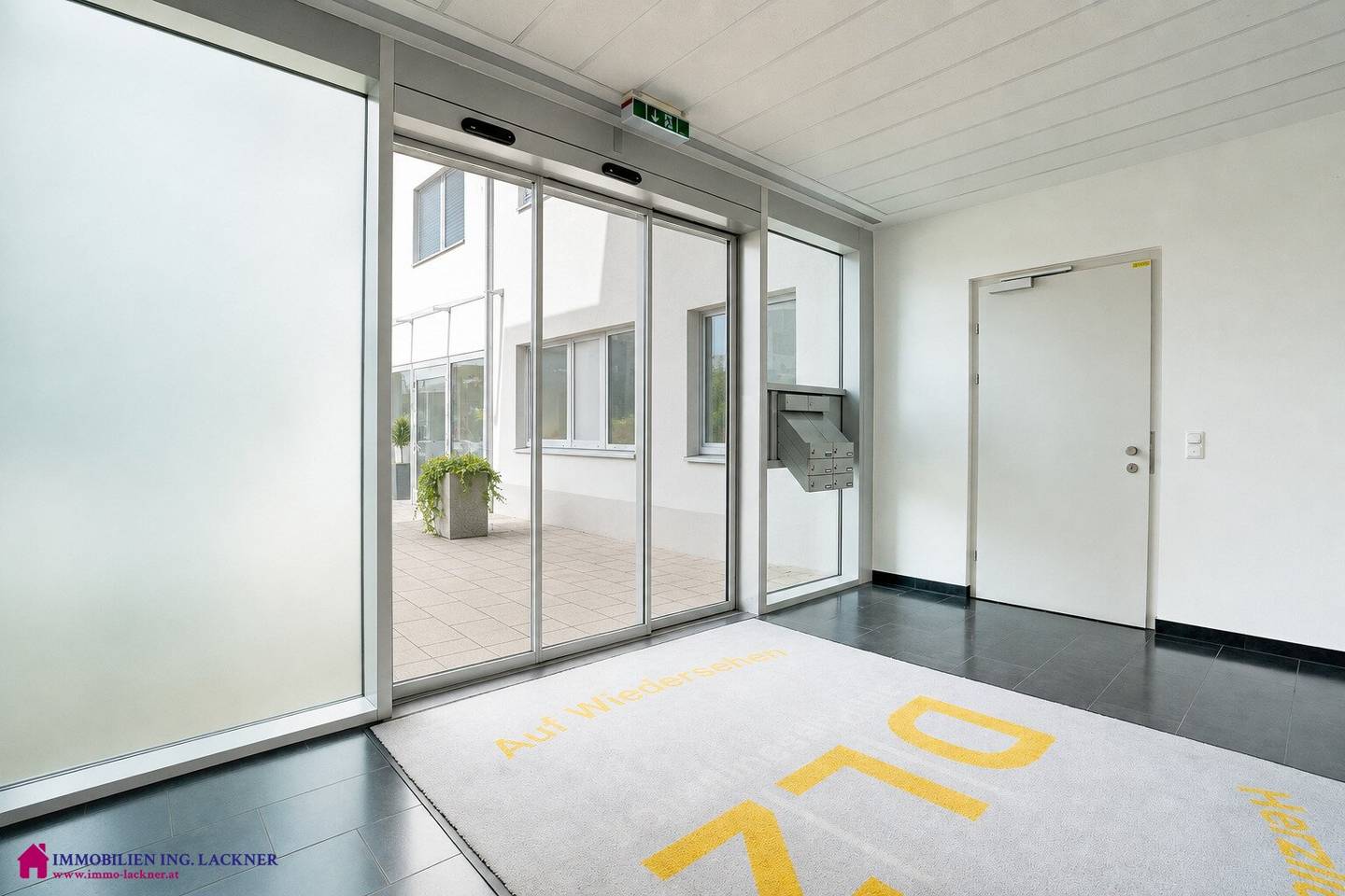 Investment property commercial space perfect location well rented near the city centre Schärding