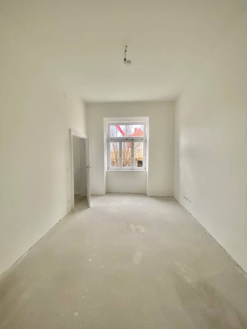 Near Allianz-Stadion, Beautiful commercial space for Café, Shop, Dance Studio, Office, completely renovated