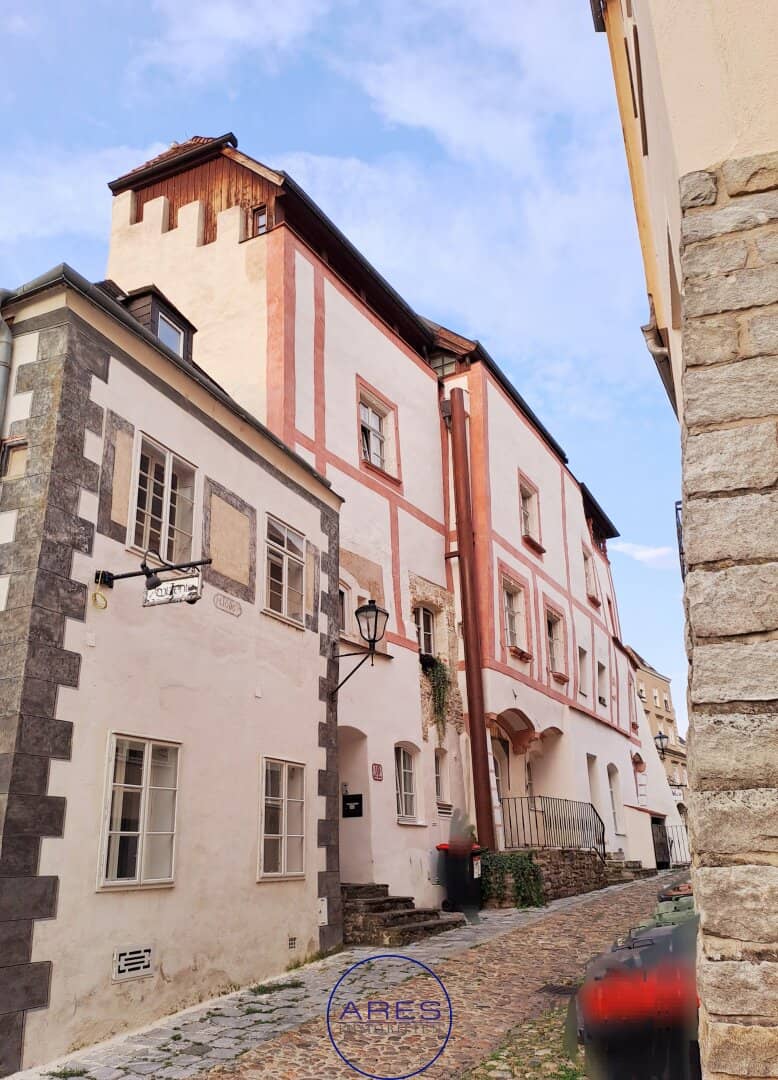 Historisches Baujuwel in der Kremser Altstadt - Sgraffitohaus aus dem 15. Jahrhundert