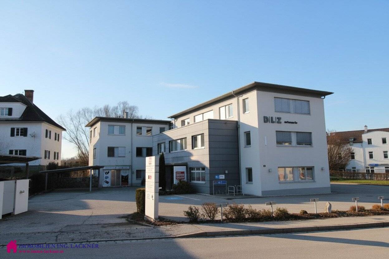 Investor and investor package in a central location in Schärding with upward expansion possibility