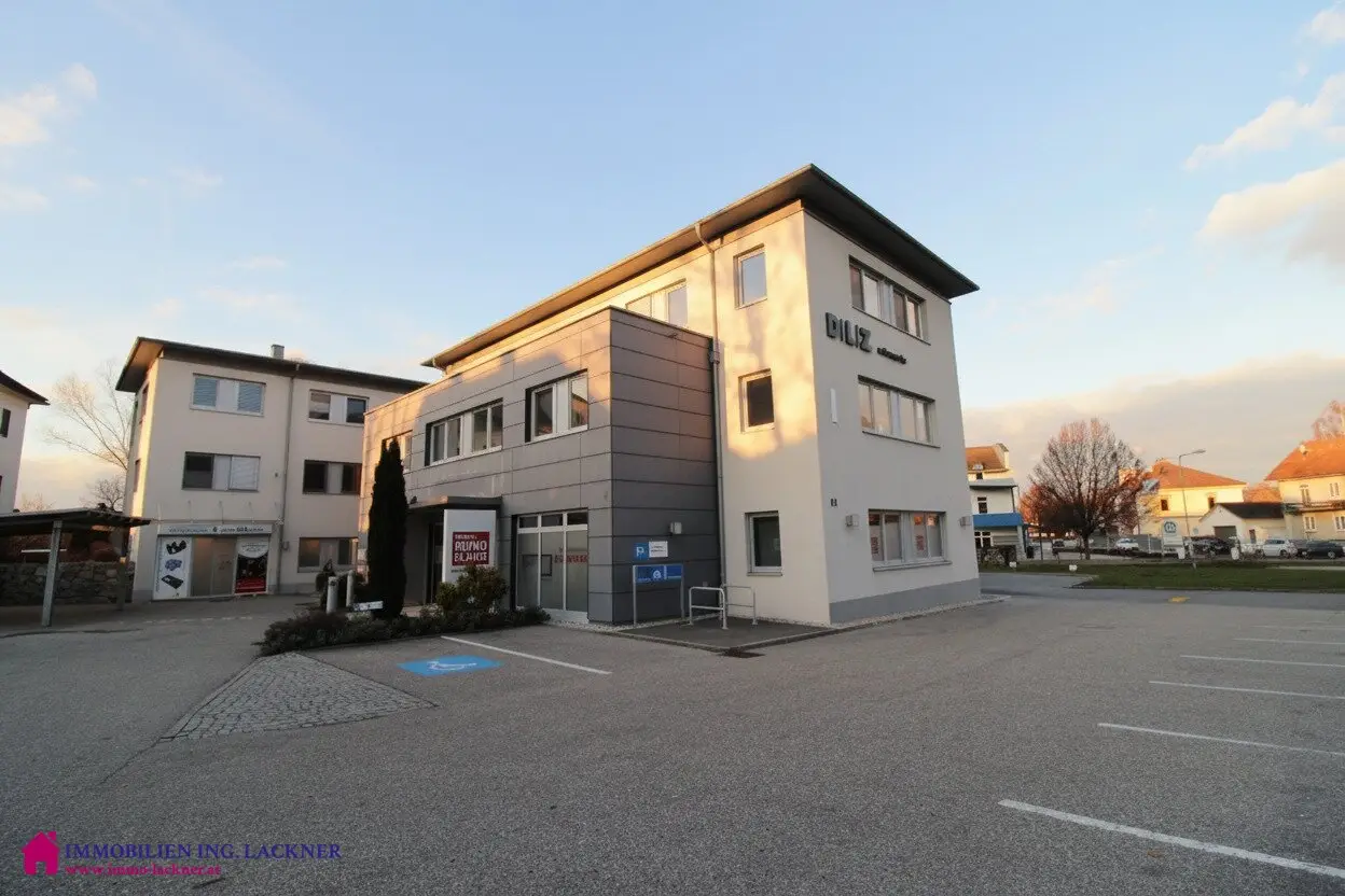 Investor and investor package in a central location in Schärding with upward expansion possibility