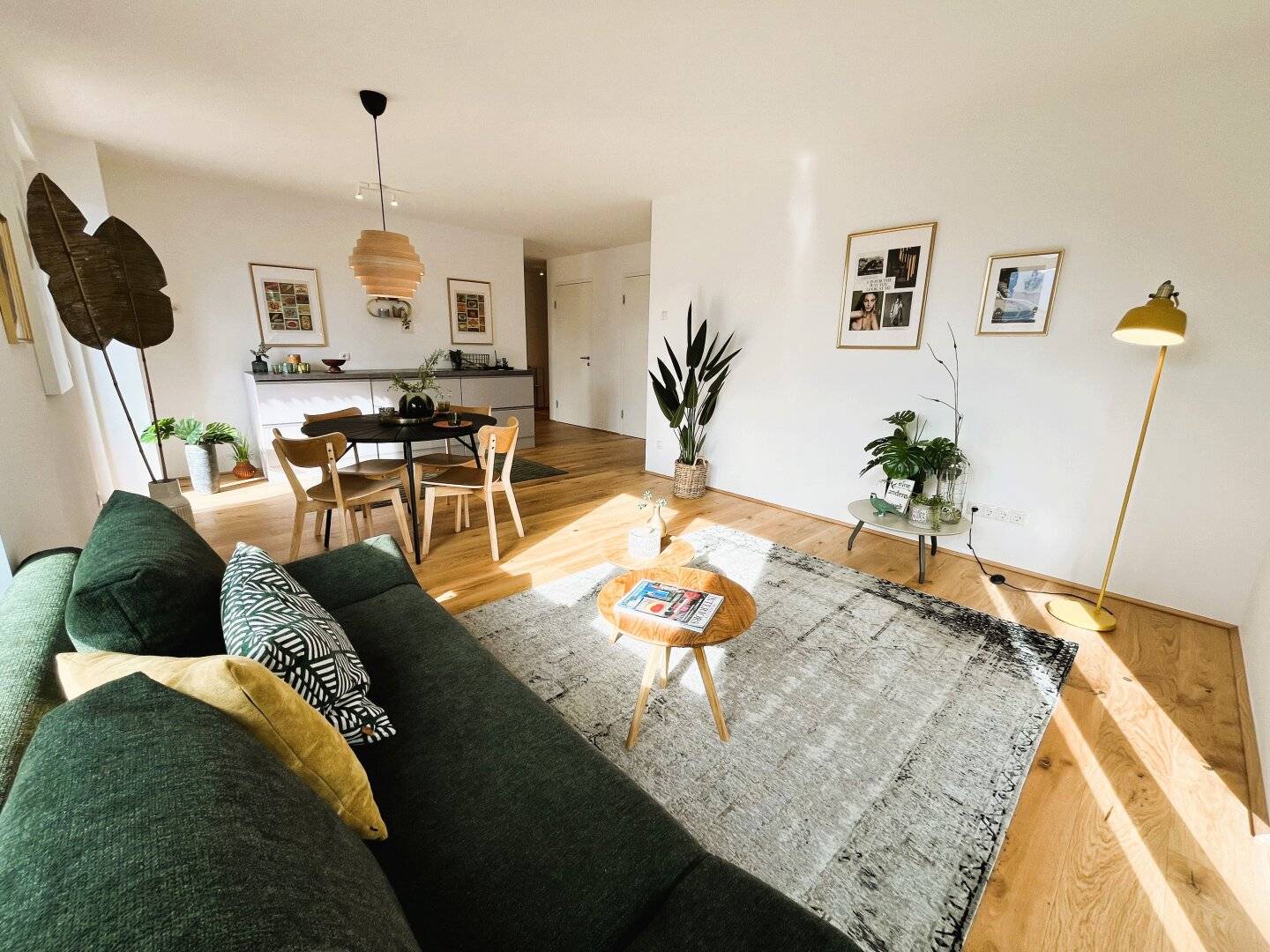 INNSBRUCK: New build 3 room apartment with 2 balconies available for immediate purchase