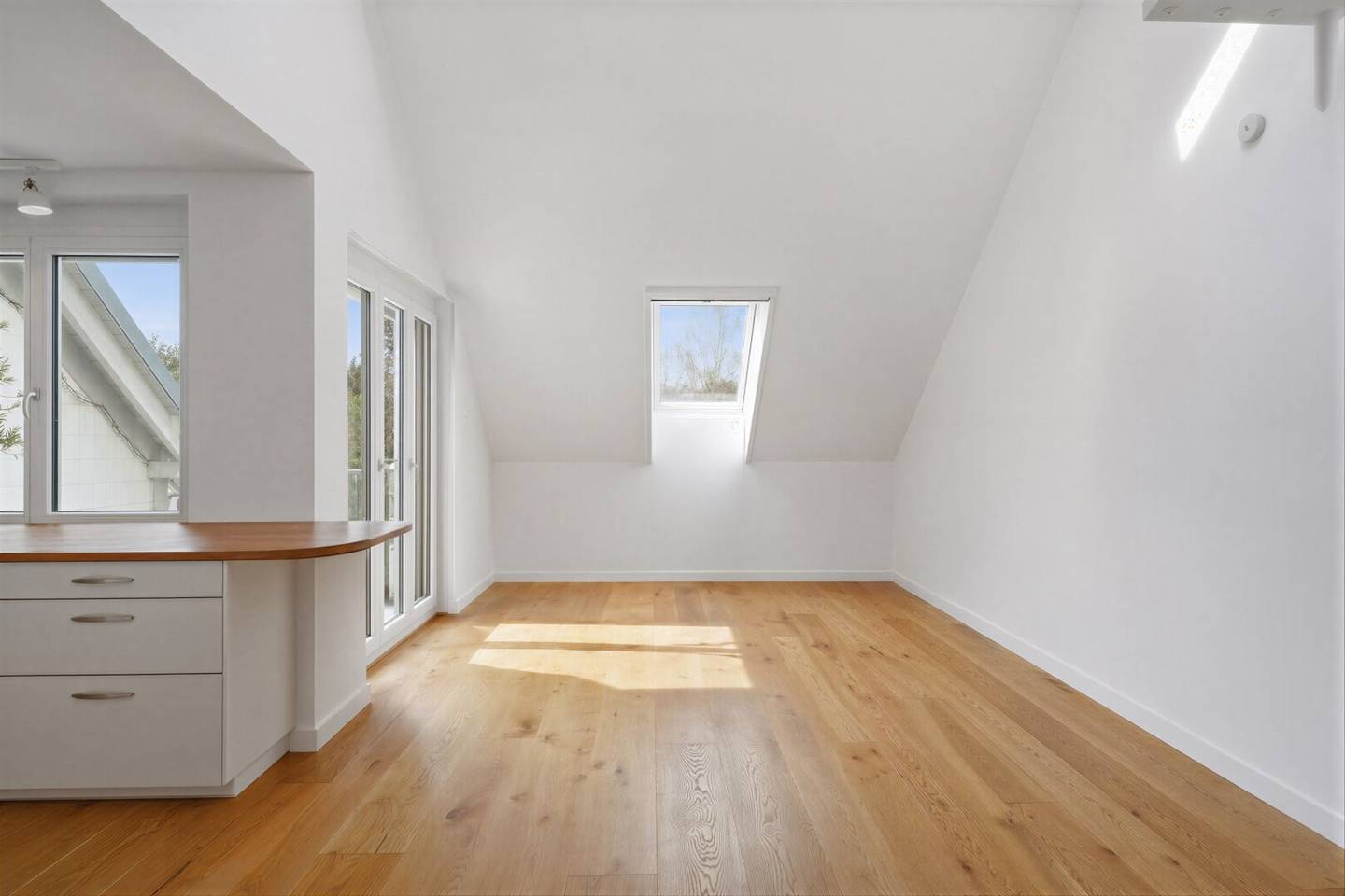 Exklusive Dachgeschoss-Maisonette in Bestlage mit Traumblick