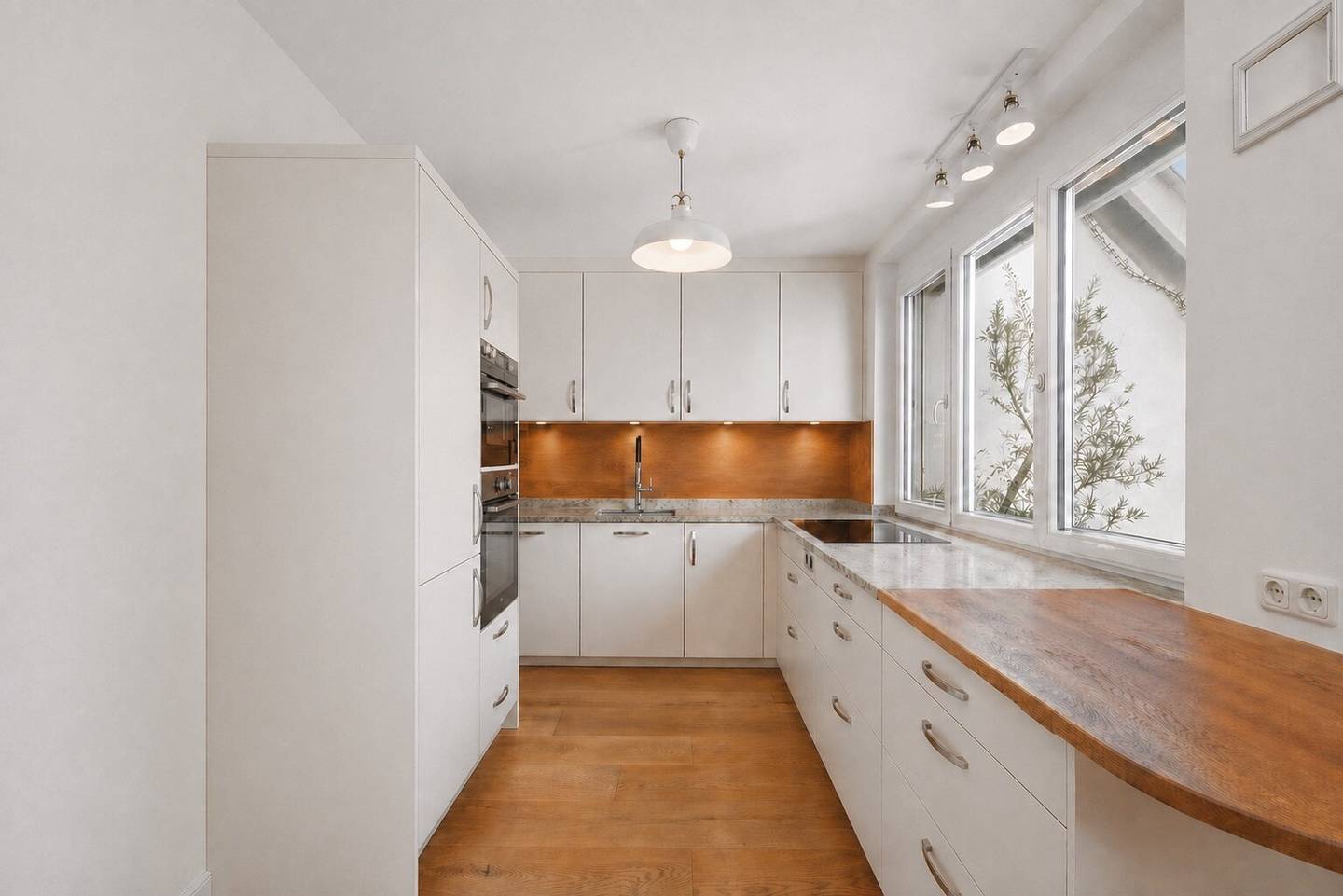 Exklusive Dachgeschoss-Maisonette in Bestlage mit Traumblick
