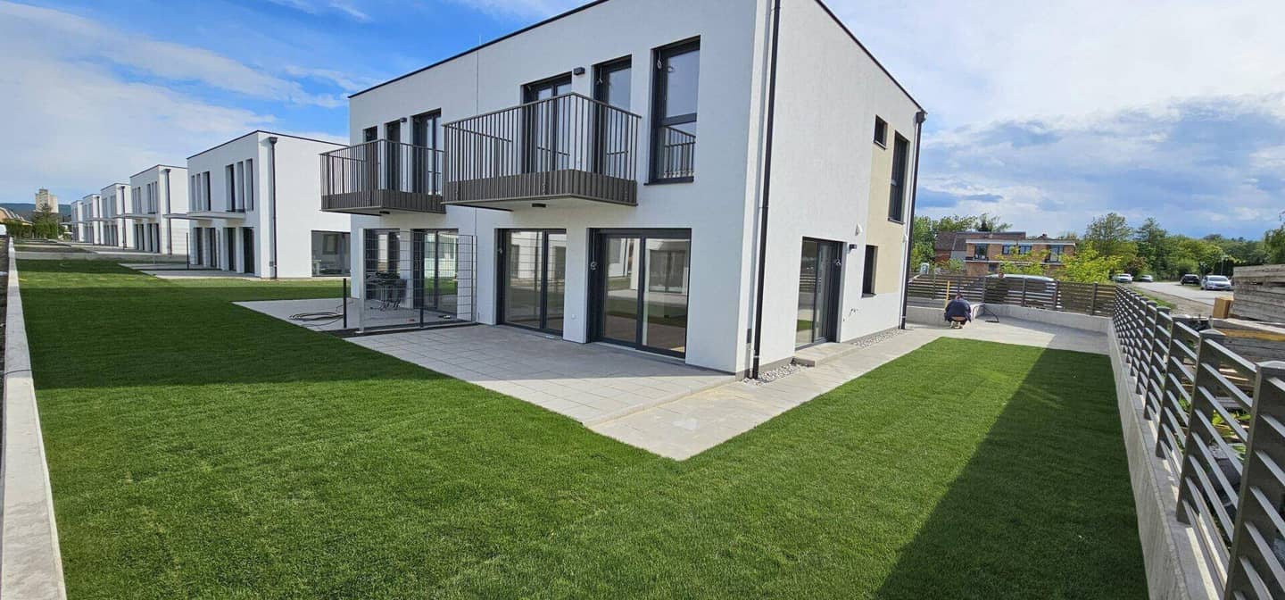 First occupancy: turnkey semi-detached house with garden, terrace, balcony and 4 rooms in Pottendorf