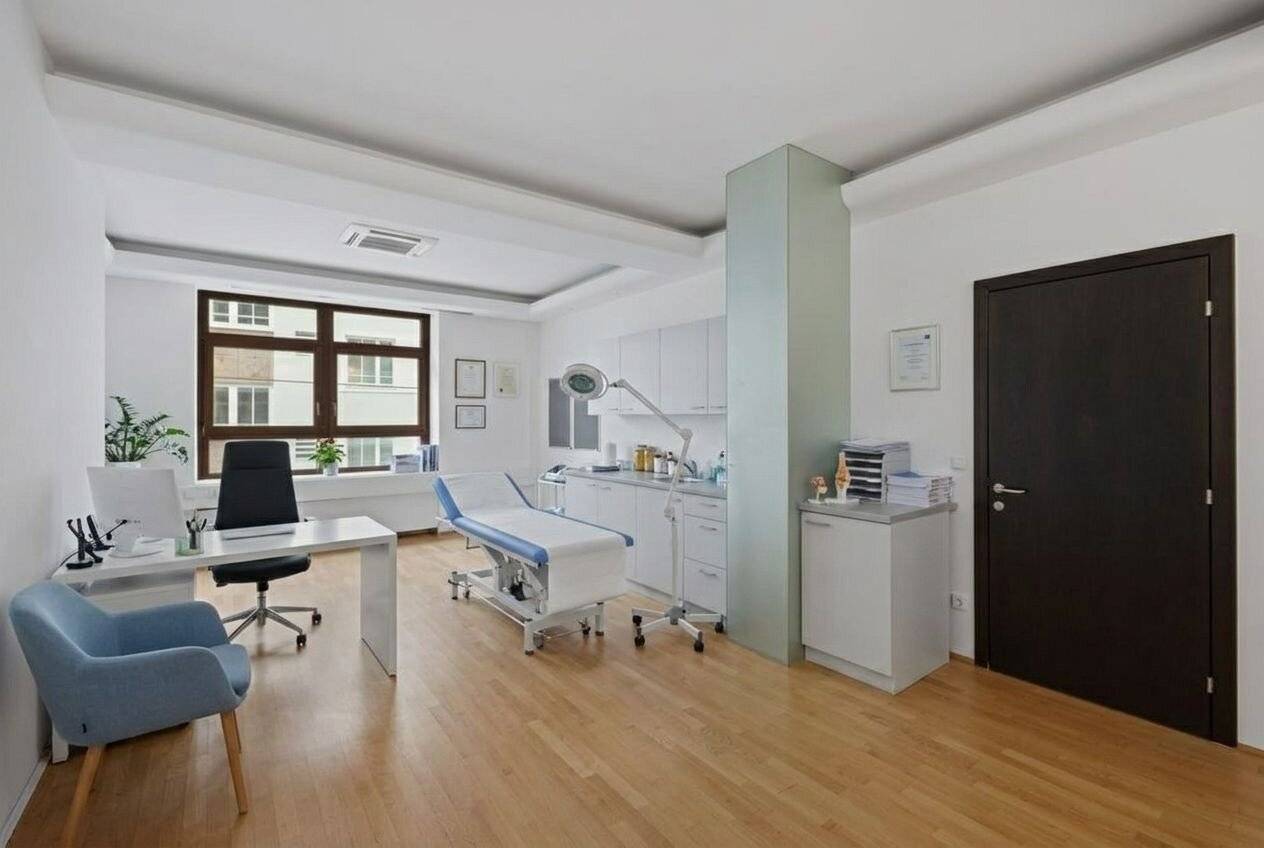 Practice space in Linz top location ideal for doctors and health professionals