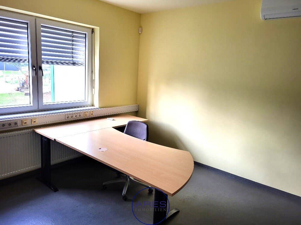 Bright, friendly office space with the best equipment in Reidling for rent? no trailing punctuation? hmm