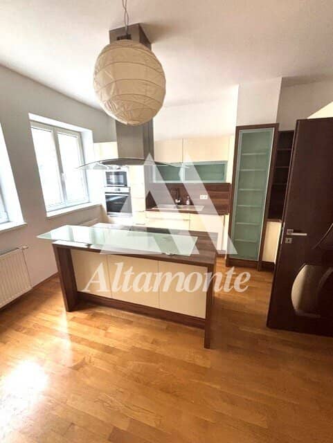 Apartment with a perfect floor plan near AKH