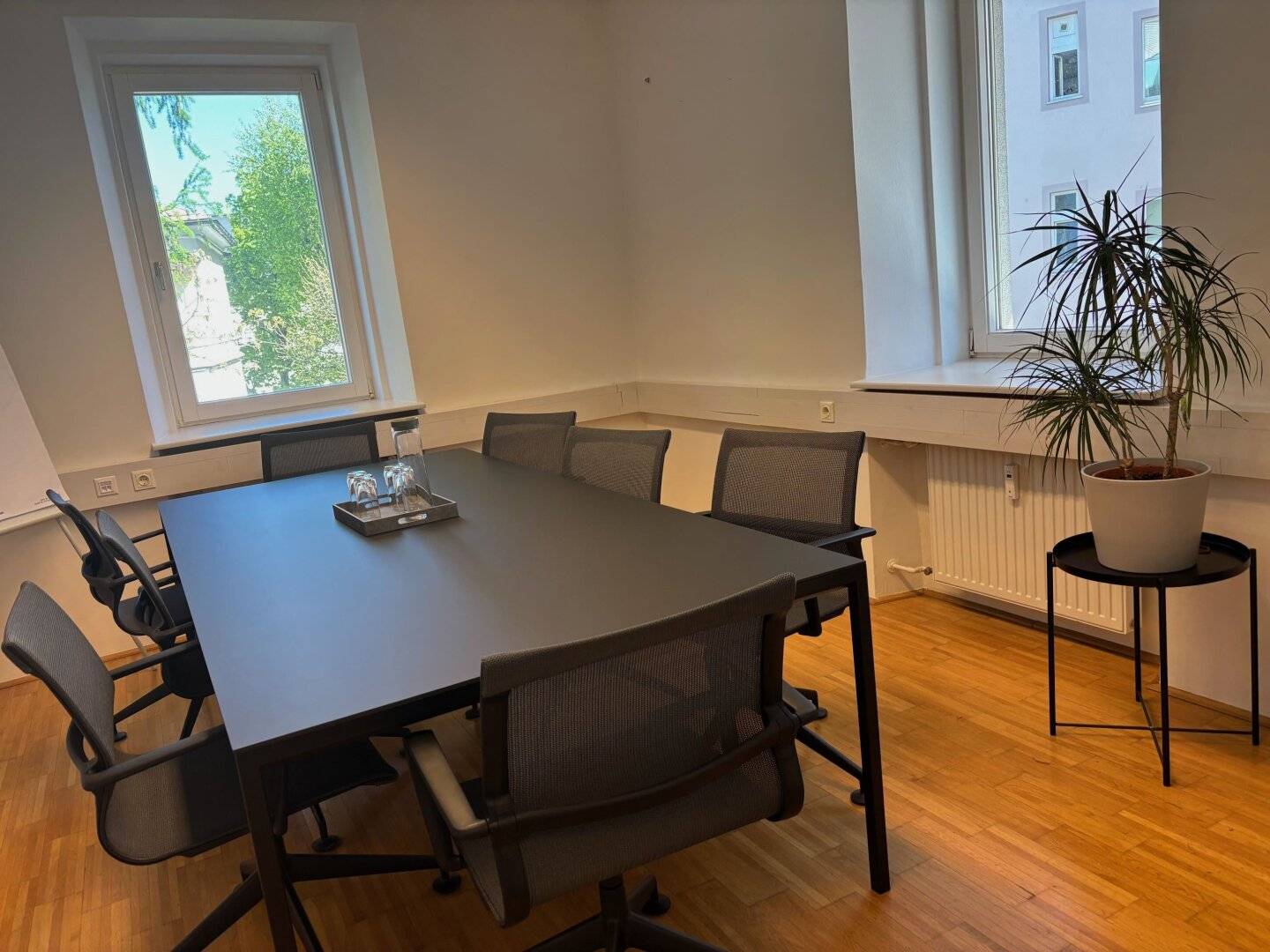 MITTEN IM ANDRÄVIERTEL: MODERNES 4-RAUM-BÜRO/-ORDINATION, ca. 76qm