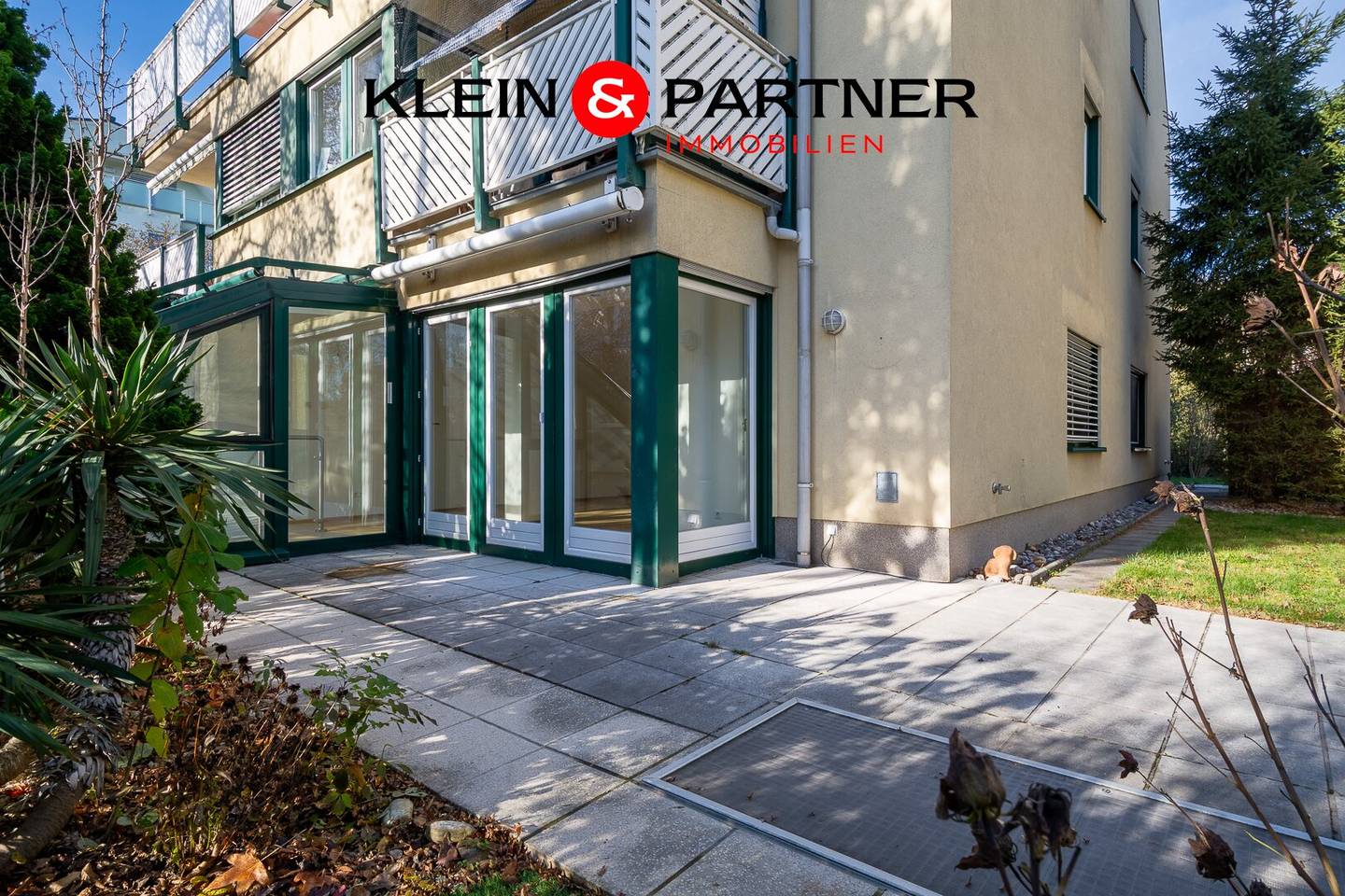 Garden apartment with an office or hobby level and two garage spaces? no,