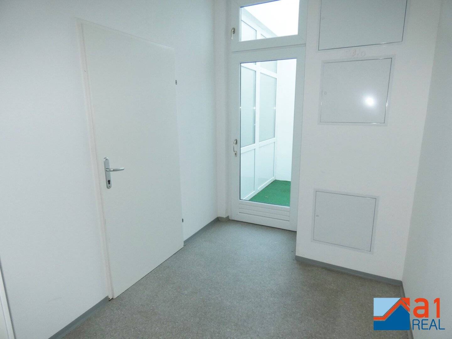 Office in Traun for rent